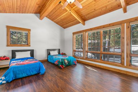 17050 Cooper Dr, Bend, OR 97707 photo 30
