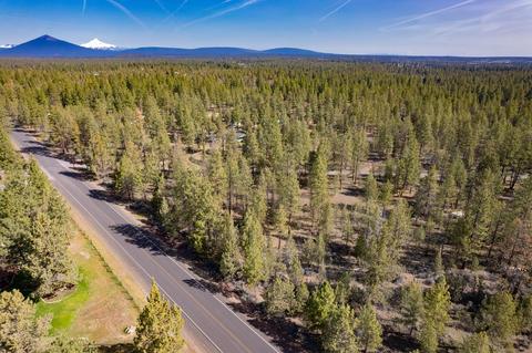 67296 Harrington Loop Rd, Bend, OR 97703 photo 36