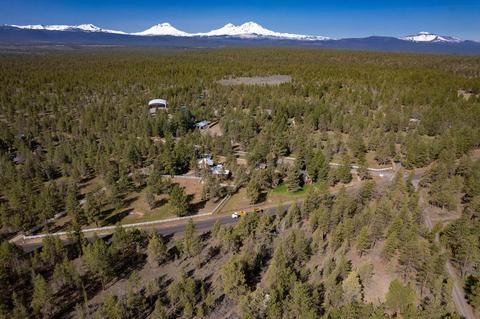 67296 Harrington Loop Rd, Bend, OR 97703 photo 32
