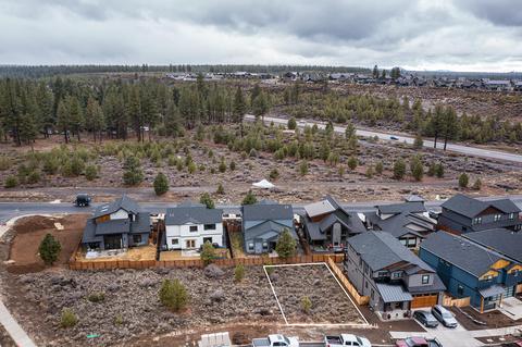 61179 SW Tippytoe Pl, Bend, OR 97702 photo 1