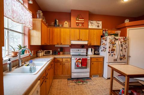 63300 Alpine Trl, Bend, OR 97701 photo 10