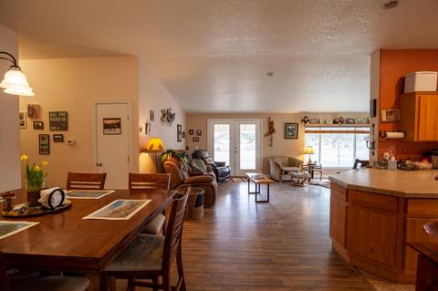 63300 Alpine Trl, Bend, OR 97701 photo 5