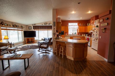 63300 Alpine Trl, Bend, OR 97701 photo 7