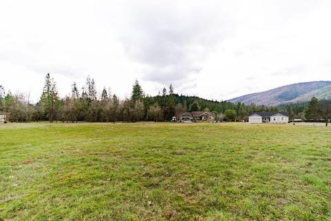 578 E Forks Cir, Cave Junction, OR 97523 photo 6