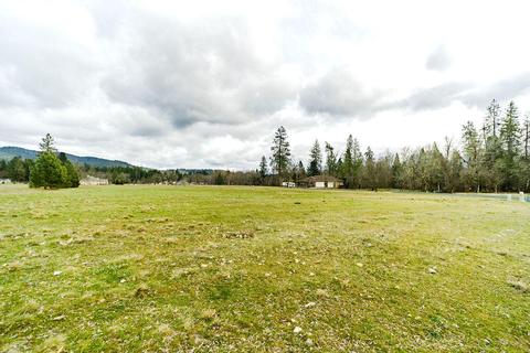 578 E Forks Cir, Cave Junction, OR 97523 photo 5