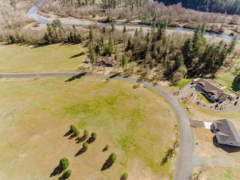 578 E Forks Cir, Cave Junction, OR 97523 photo 12