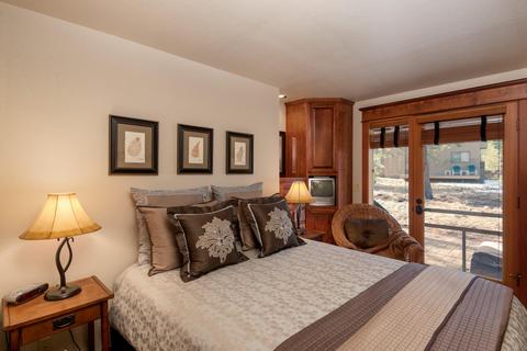 57785 Ribes Ln, Sunriver, OR 97707 photo 24