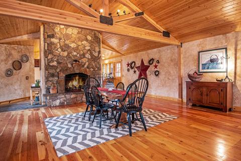 67450 Harrington Loop Rd, Bend, OR 97703 photo 5
