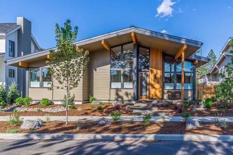 1786 NW Fields St, Bend, OR 97703 photo 2