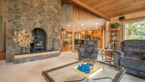 17897 Red Cedar Ln, Sunriver, OR 97707 photo 3