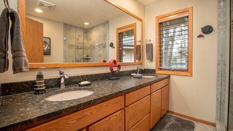 17897 Red Cedar Ln, Sunriver, OR 97707 photo 17