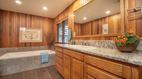 17897 Red Cedar Ln, Sunriver, OR 97707 photo 23