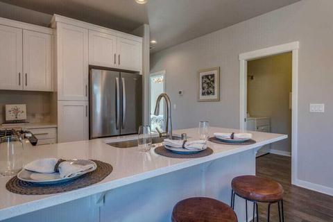 3875 NE Oakside Loop, Bend, OR 97701 photo 13