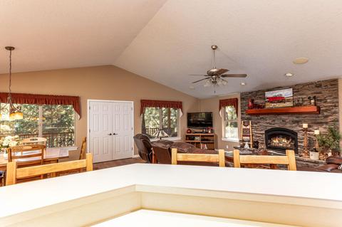16406 Jillian Ln, Bend, OR 97707 photo 14