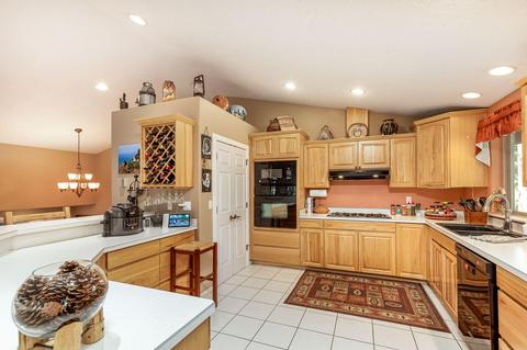 16406 Jillian Ln, Bend, OR 97707 photo 12
