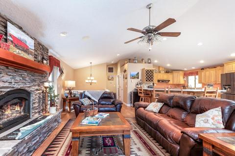 16406 Jillian Ln, Bend, OR 97707 photo 8