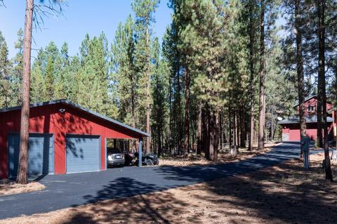 16406 Jillian Ln, Bend, OR 97707 photo 4