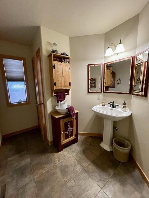 17053 Cooper Dr, Bend, OR 97707 photo 8