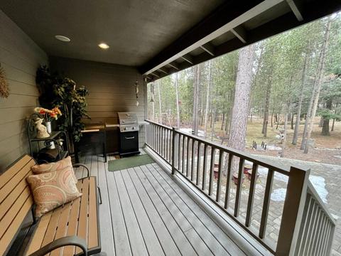 17053 Cooper Dr, Bend, OR 97707 photo 48