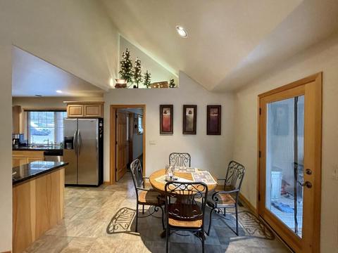 17053 Cooper Dr, Bend, OR 97707 photo 11