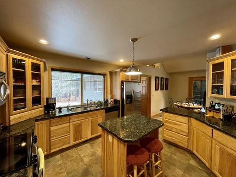 17053 Cooper Dr, Bend, OR 97707 photo 13
