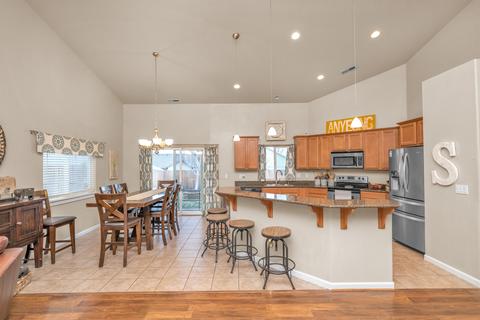 615 Sheffield Dr, Eagle Point, OR 97524 photo 8