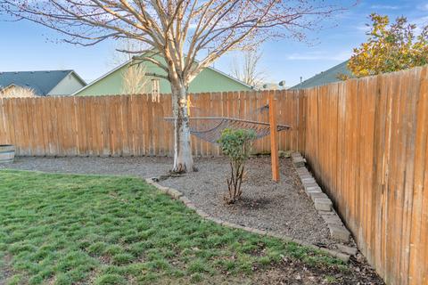 615 Sheffield Dr, Eagle Point, OR 97524 photo 28