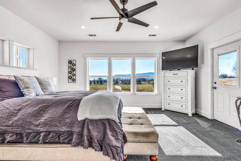 282 Robleda Dr, Central Point, OR 97502 photo 16
