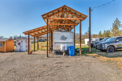 282 Robleda Dr, Central Point, OR 97502 photo 32