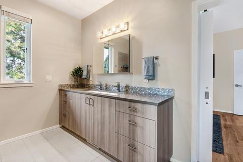 1726 NW Fields St, Bend, OR 97703 photo 16