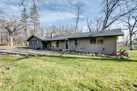 11284 Michael Rd, Central Point, OR 97502 photo 2