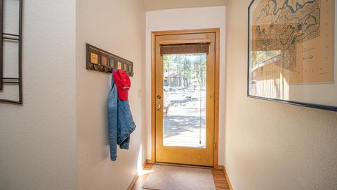 57675 Splitrock Ln, Sunriver, OR 97707 photo 9
