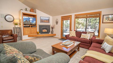 57675 Splitrock Ln, Sunriver, OR 97707 photo 1