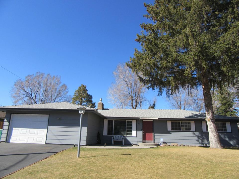 5613 Casa Way, Klamath Falls, OR 97603 17 Photos MLS 220140790