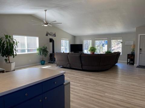 63310 Ridgefield Dr, Bend, OR 97701 photo 8