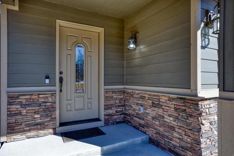 60999 Grand Targhee Dr SE, Bend, OR 97702 photo 2