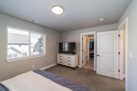 60999 Grand Targhee Dr SE, Bend, OR 97702 photo 19