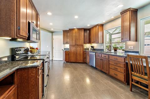 505 Harper Loop, Grants Pass, OR 97527 photo 8