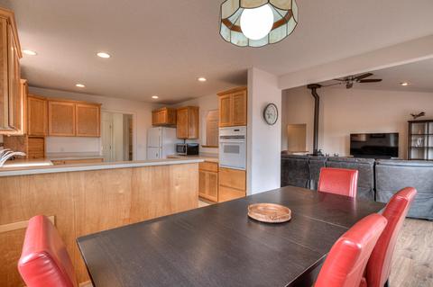 54649 Silver Fox Dr, Bend, OR 97707 photo 10