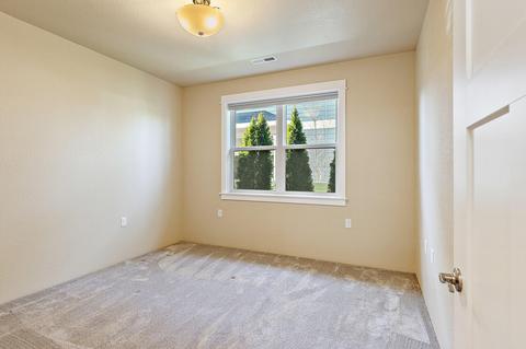 565 Eagle Rock, Central Point, OR 97502 photo 44