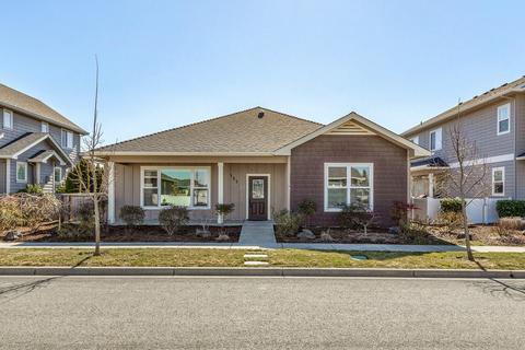 565 Eagle Rock, Central Point, OR 97502 photo 1