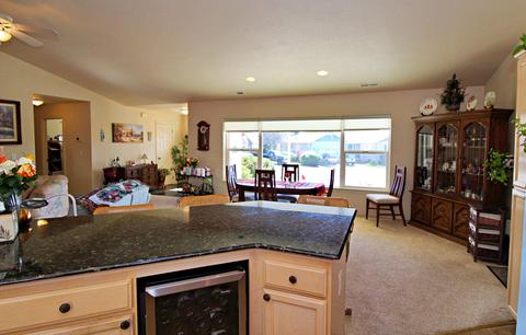 982 Jessica Ct, Eagle Point, OR 97524 photo 15