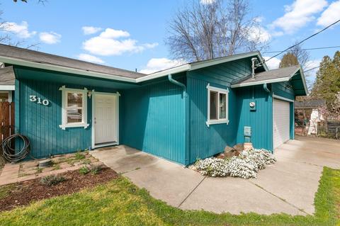 310 W 2nd St, Phoenix, OR 97535 photo 5