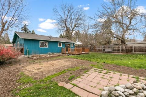 310 W 2nd St, Phoenix, OR 97535 photo 18