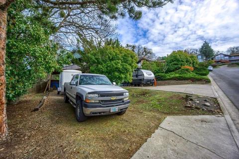 515 Amerman Dr, Phoenix, OR 97535 photo 2