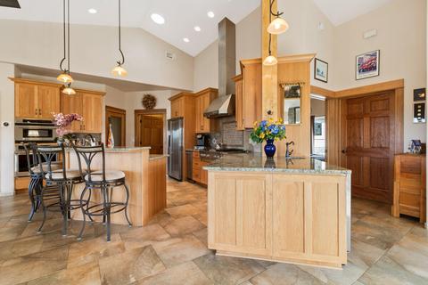 22143 Rickard Rd, Bend, OR 97702 photo 4