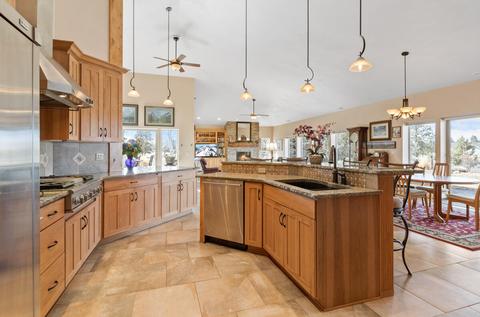 22143 Rickard Rd, Bend, OR 97702 photo 6