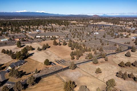 22143 Rickard Rd, Bend, OR 97702 photo 37