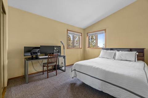 22033 Stormy Ln, Bend, OR 97701 photo 17
