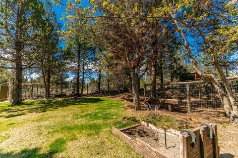 22033 Stormy Ln, Bend, OR 97701 photo 28